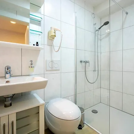 Hotel Ochsen Rapperswil/be *